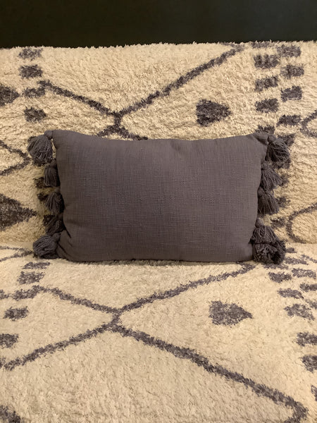 Tassel Lumbar